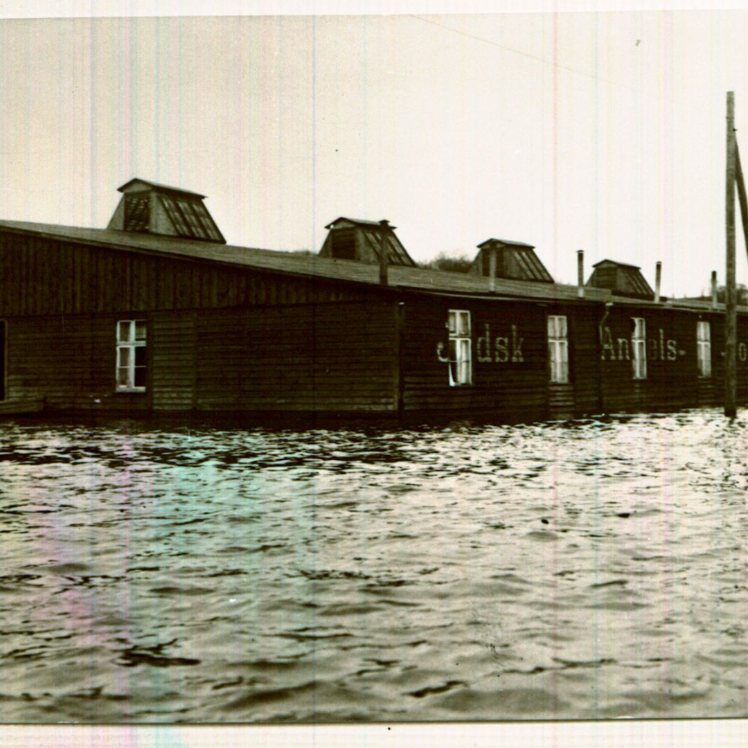 Oversvømmelse ved Pakhus nr. 4 på havnen