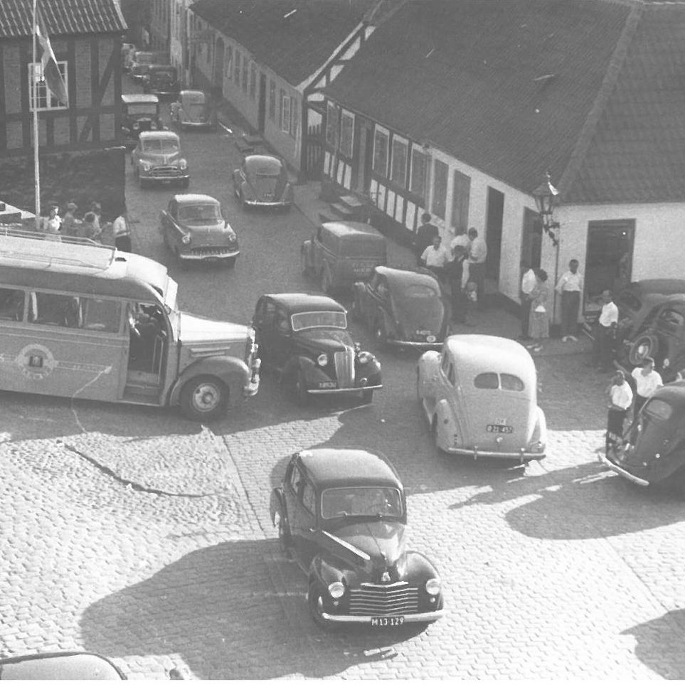 Biler i gaderne i Ebeltoft i 1960'erne